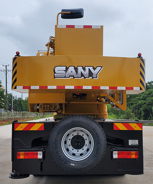 三一牌SYM5346JQZ(STC250T)汽車起重機公告圖片