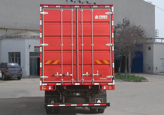 豪沃牌ZZ5167XXYK561DF1B廂式運(yùn)輸車公告圖片