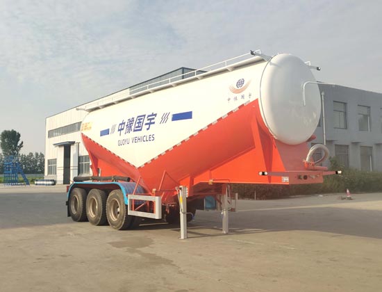 中豫国宇牌9.6米33.5吨3轴中密度粉粒物料运输半挂车(ZGY9402GFL)