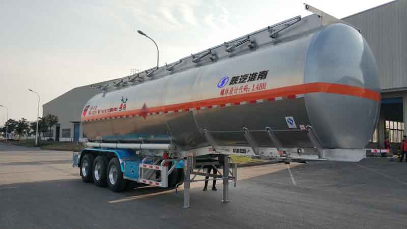 陕汽牌SHN9400GRYP480铝合金易燃液体罐式运输半挂车图片