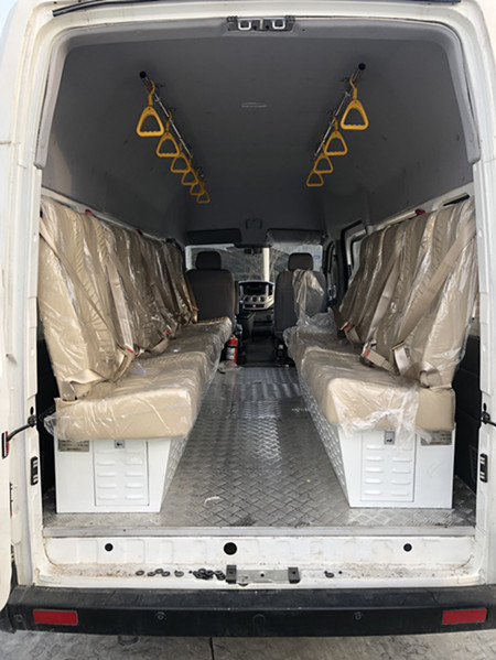 東風(fēng)牌EQ5040XYBWACDB運兵車公告圖片