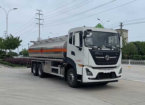 楚飞牌CLQ5261GYY6DA铝合金运油车公告图片