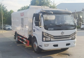 吸尘车