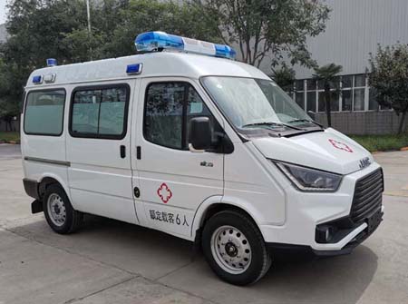 XLG5047XJHCW60 蓝港牌救护车图片