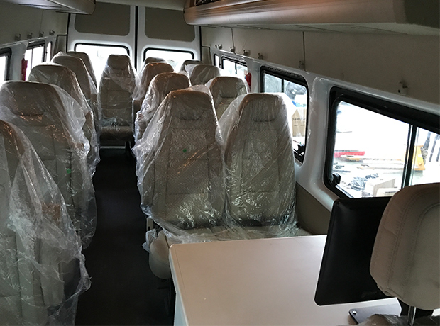 格侖特牌GLT5045XYB運(yùn)兵車(chē)公告圖片