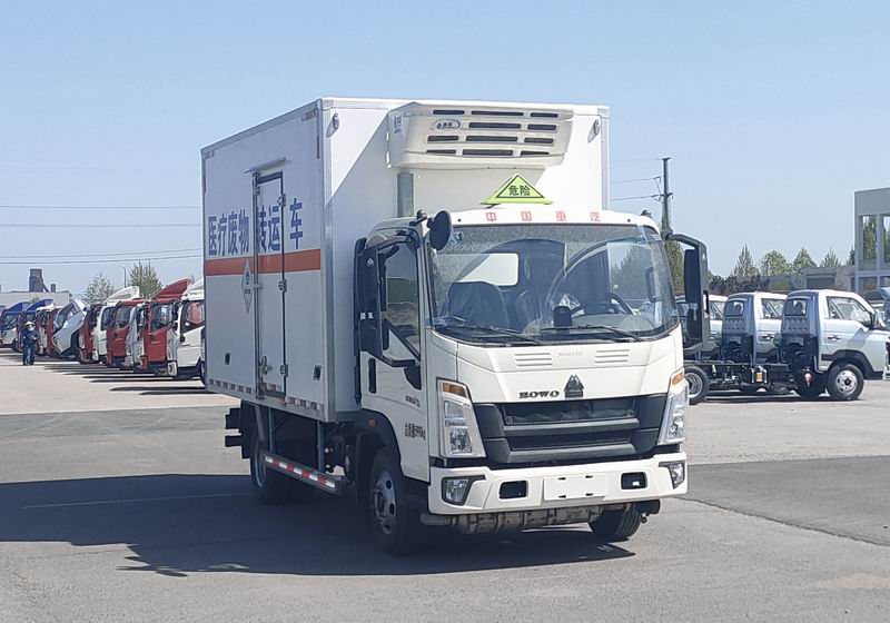 豪沃牌ZZ5047XYYH3315F145醫(yī)療廢物轉(zhuǎn)運車公告圖片