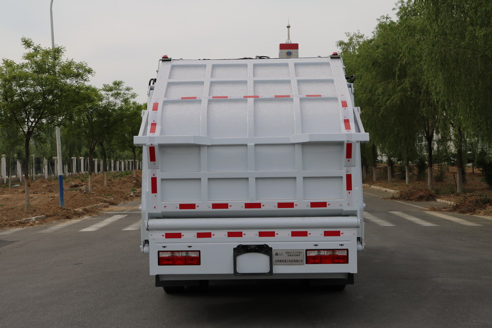 高漠牌GSK5121ZYSE6壓縮式垃圾車公告圖片