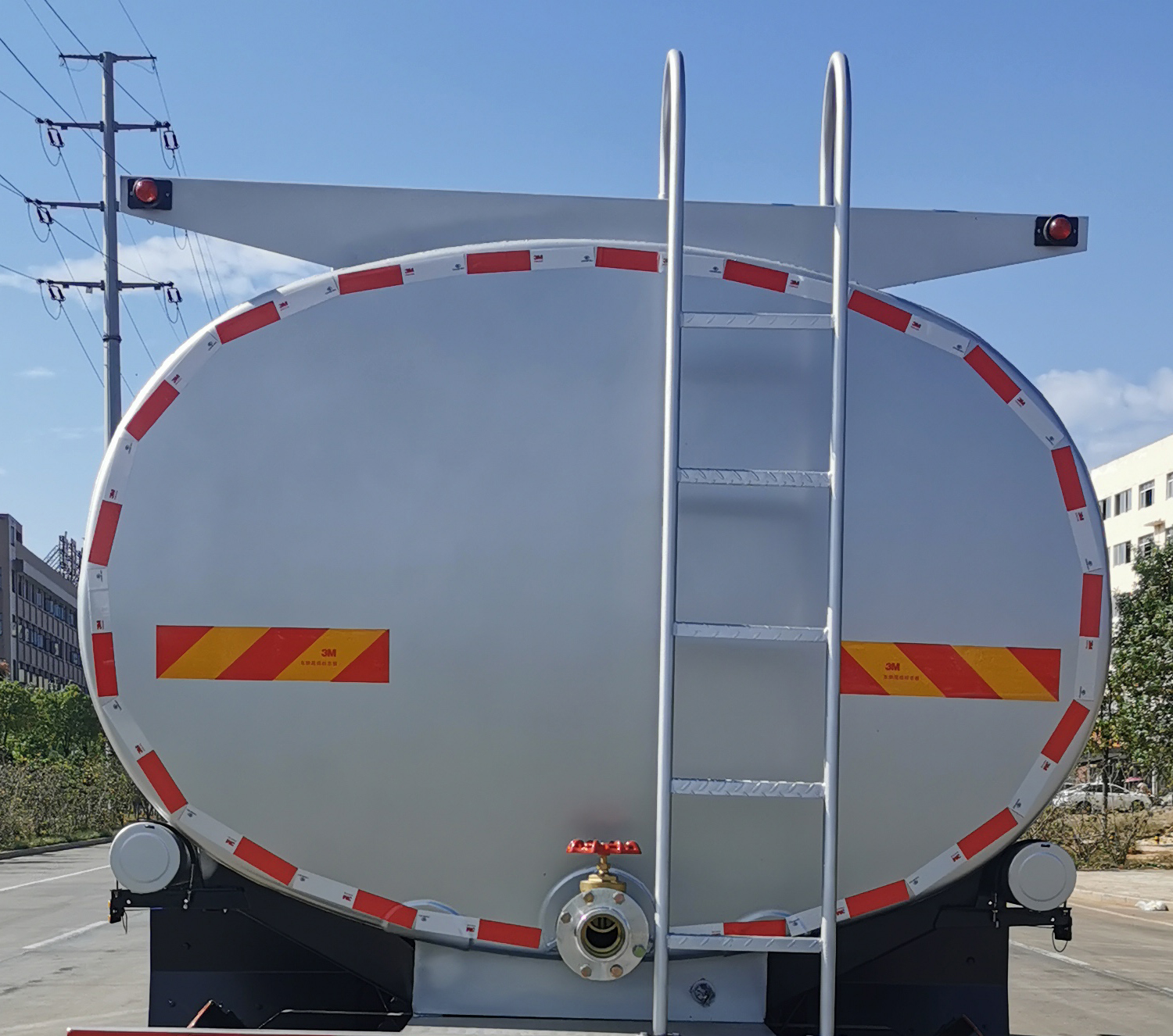 舜德牌SDS5250TGYSX6供液車公告圖片