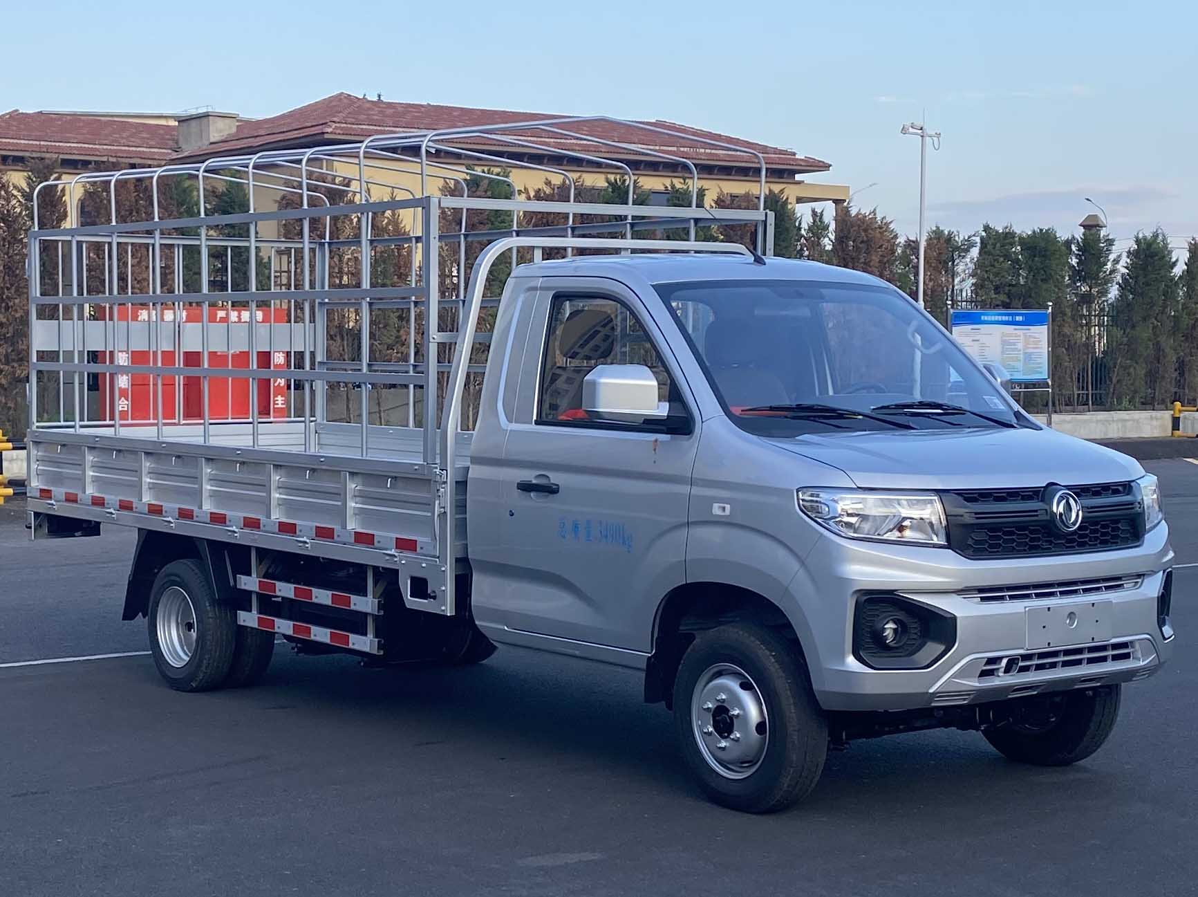 东风牌DXK5030CCYC35HL仓栅式运输车公告图片