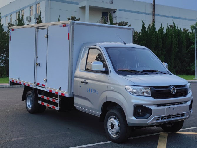 東風(fēng)牌DXK5030XXYC29HL廂式運(yùn)輸車公告圖片