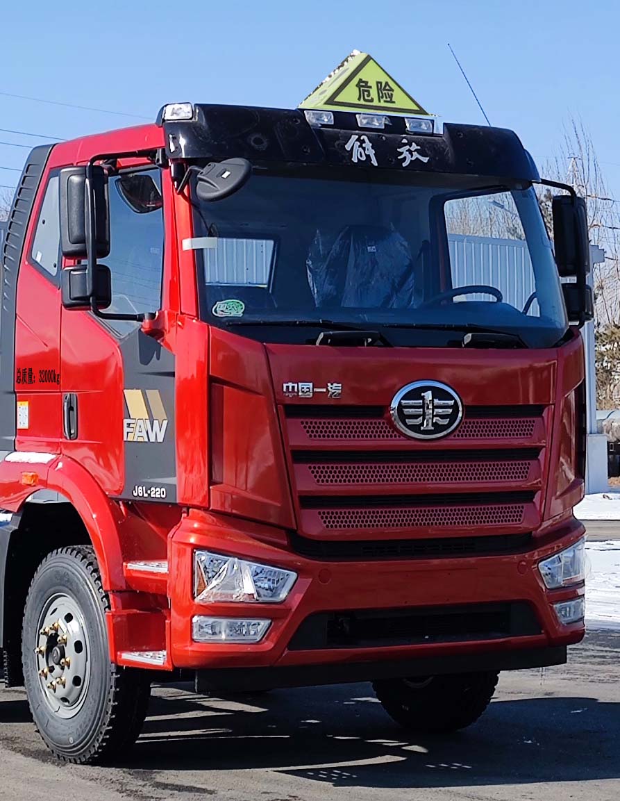 天威緣牌TWY5320GYYCA6L鋁合金運(yùn)油車公告圖片