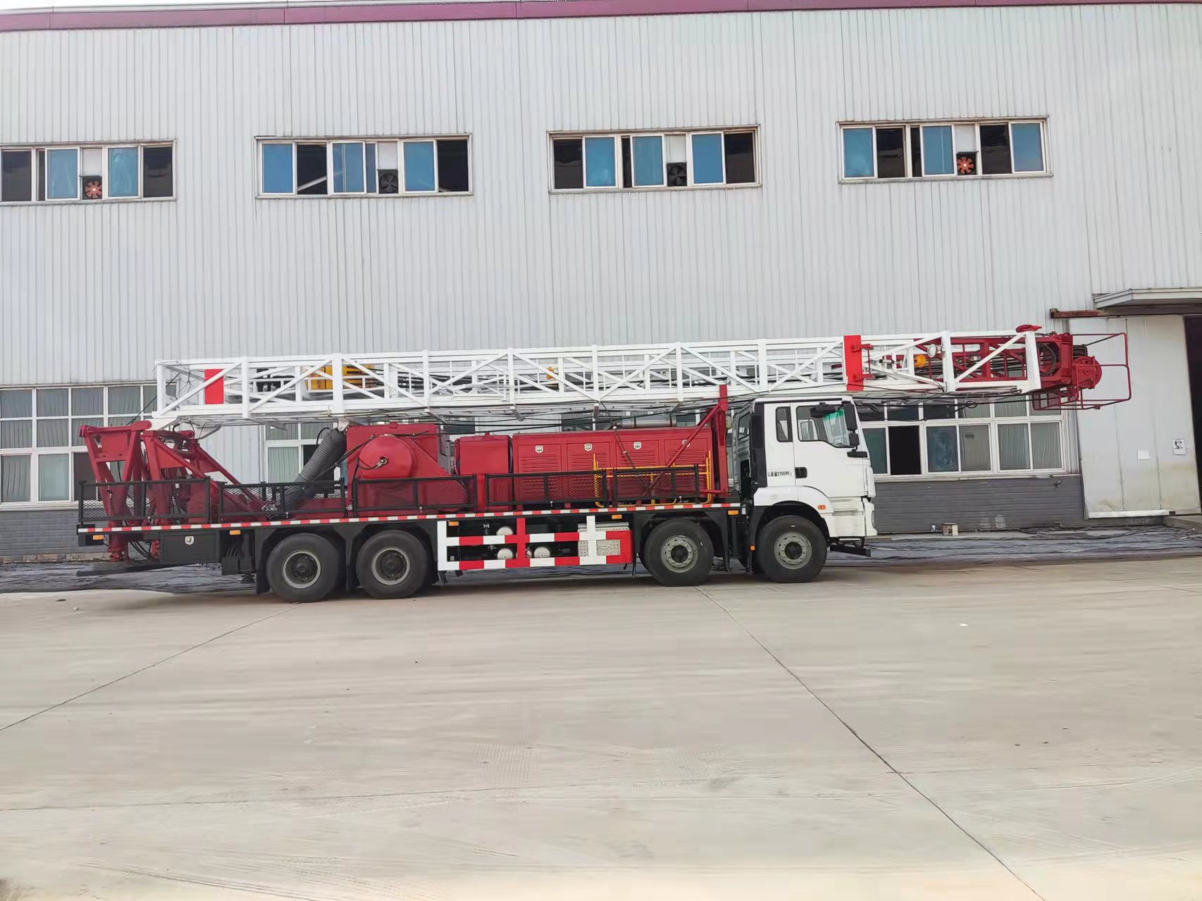 西石牌XSJ5380TXJ6修井機(jī)公告圖片