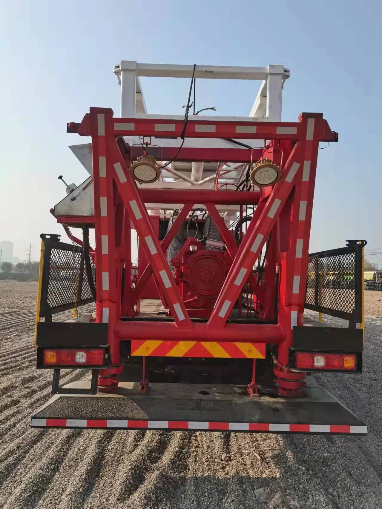 西石牌XSJ5380TXJ6修井機(jī)公告圖片