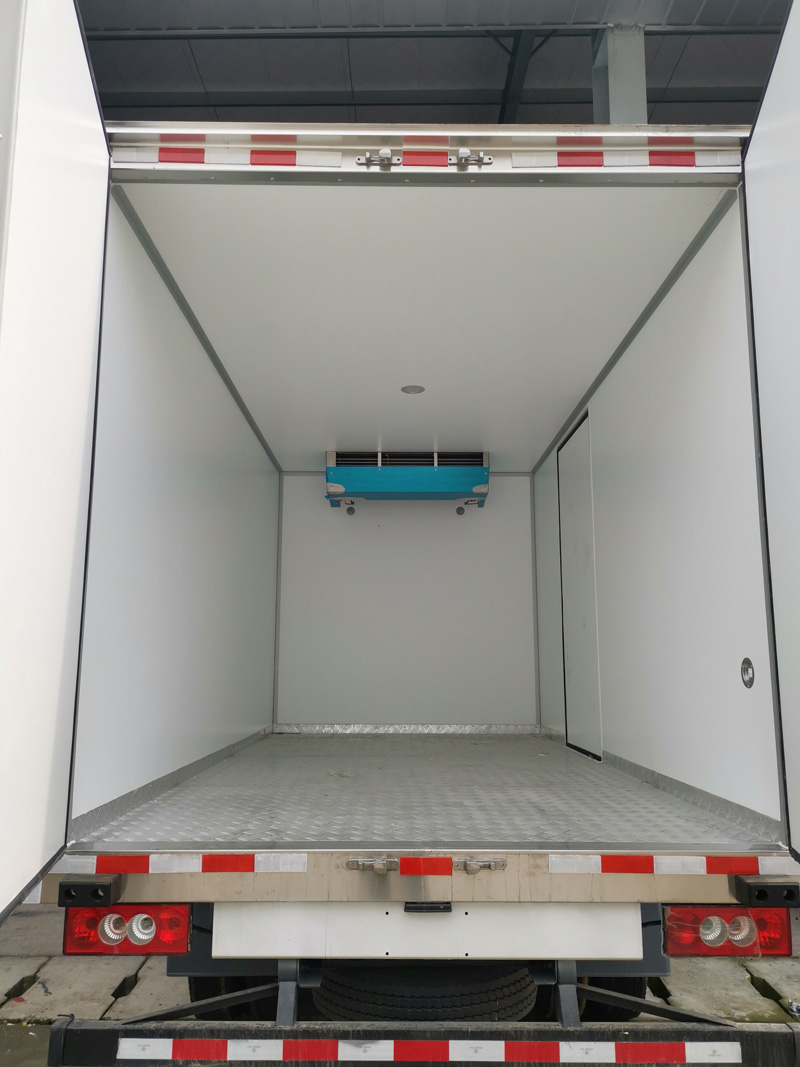 楚勝牌CSC5048XLCB6冷藏車(chē)公告圖片