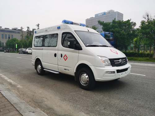 新逾捷牌XYT5040XJHSH1救護車公告圖片