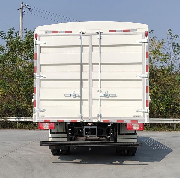 江鈴牌JX5099CCYTKH26倉柵式運輸車公告圖片