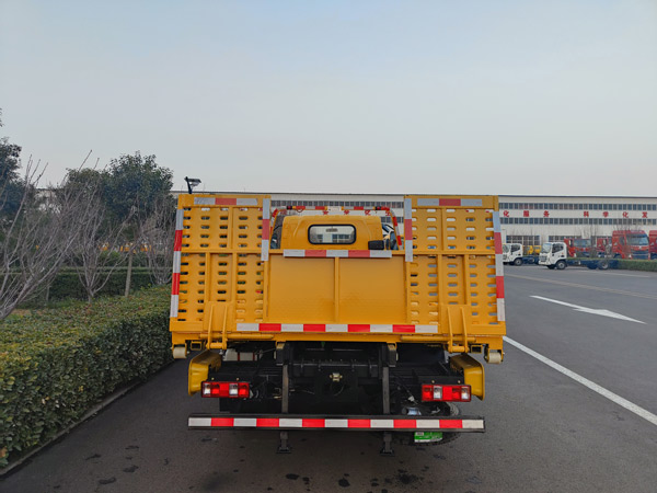 盼科牌AXH5044TQZ6JF清障車公告圖片