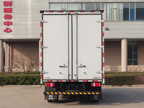 凱馬牌KMC5043XXYNG336DP6廂式運(yùn)輸車公告圖片