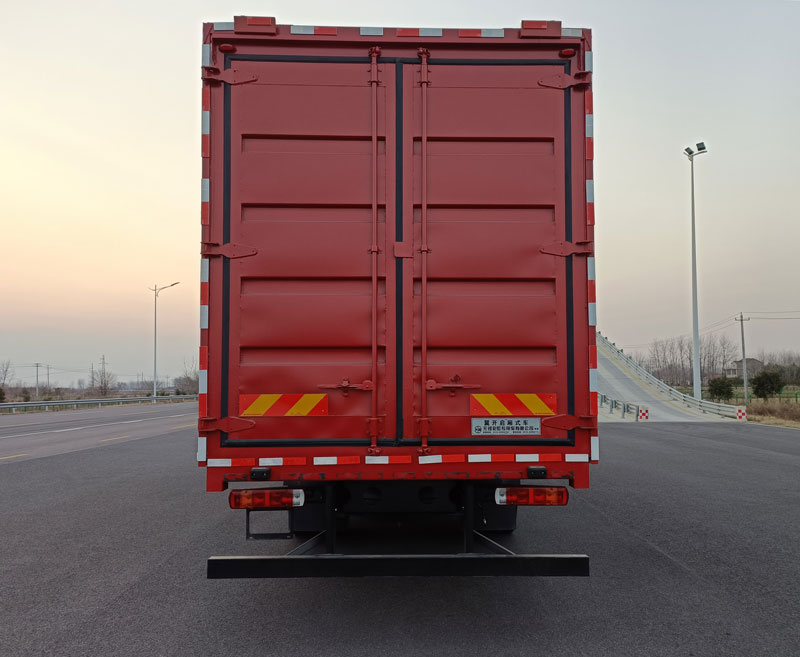 天順牌CHZ5181XYKC6翼開啟廂式車公告圖片