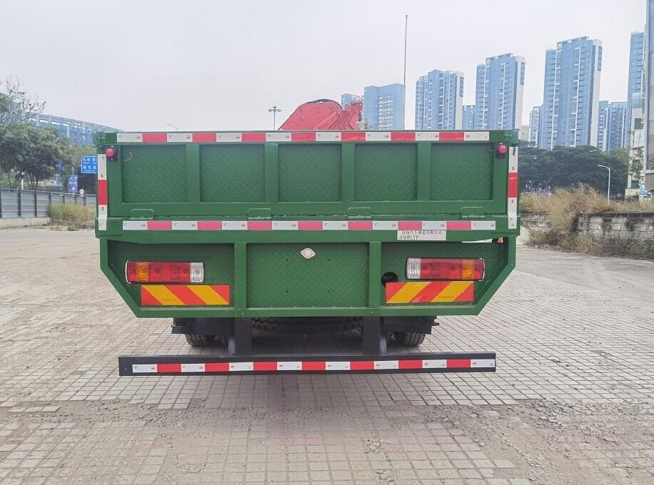 凌扬牌LYP5311JSQLZ6随车起重运输车公告图片