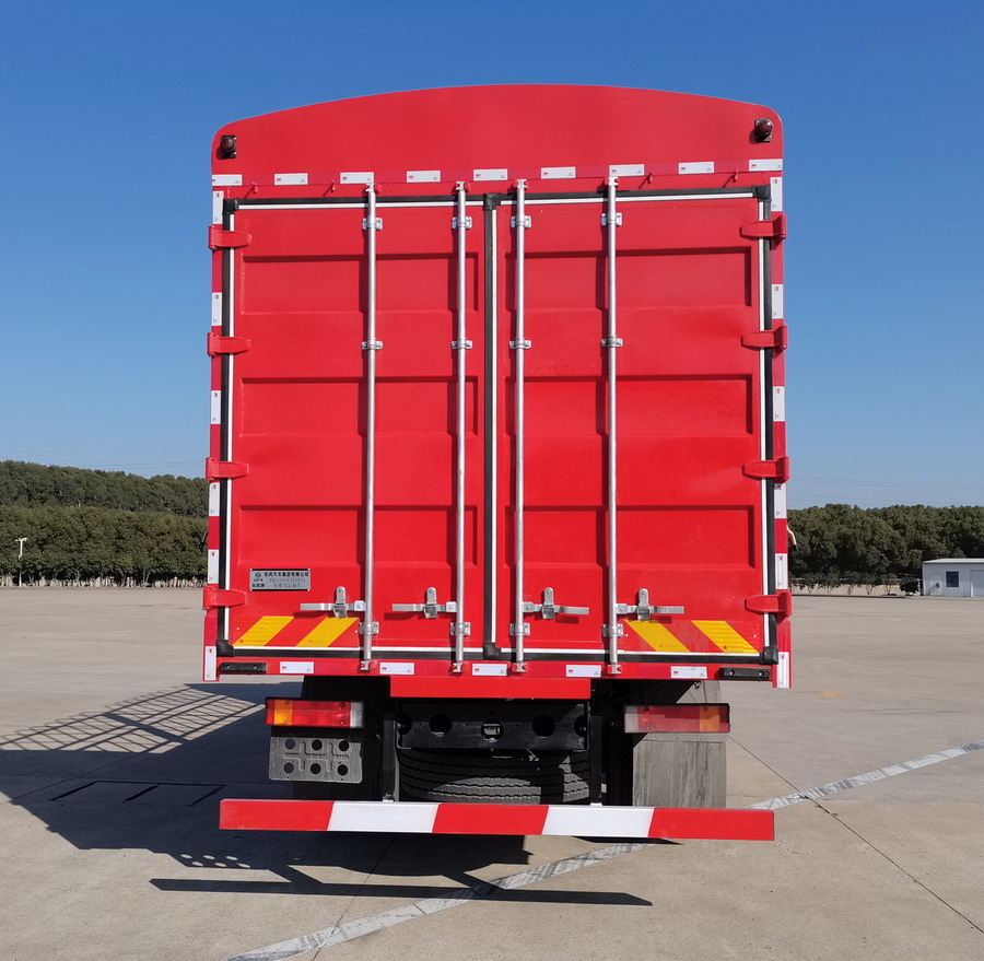 東風(fēng)牌EQ5176CCYL6D11倉柵式運(yùn)輸車公告圖片