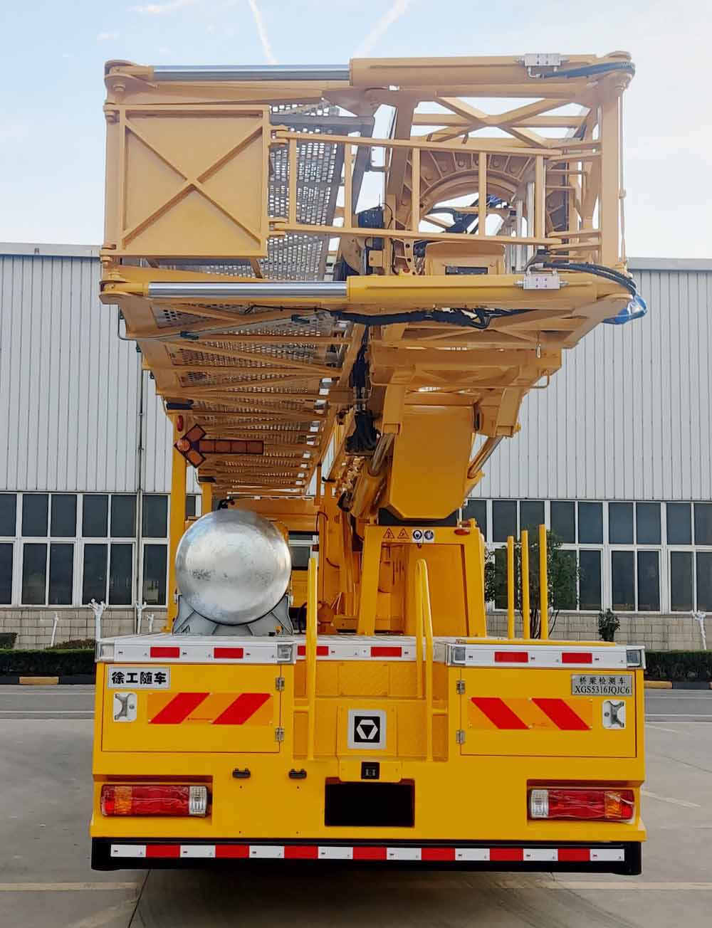徐工牌XGS5316JQJC6橋梁檢測車公告圖片