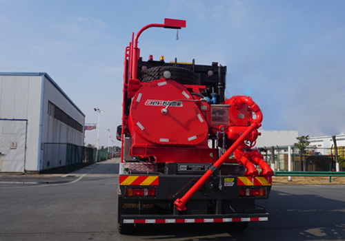 四機(jī)牌SJX5420TYL140壓裂車(chē)公告圖片