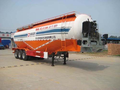 杨嘉牌13米28吨3轴低密度粉粒物料运输半挂车(LHL9400GFLA)