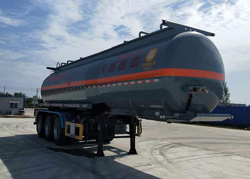 楚风牌10.7米32吨3轴易燃液体罐式运输半挂车(HQG9400GRY)
