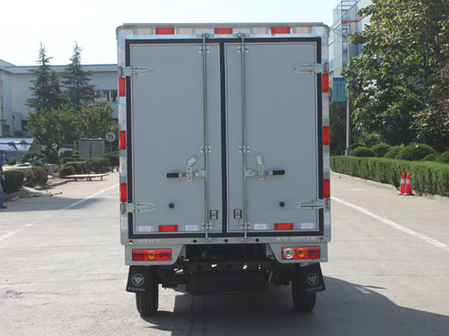福田牌BJ5020XLC3JV5-02冷藏车公告图片