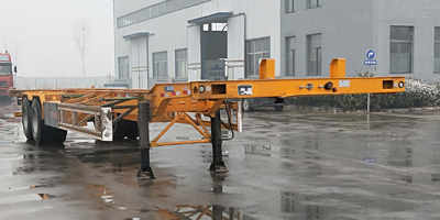 辰陆牌12.5米30.9吨2轴集装箱运输半挂车(LJT9351TJZE)