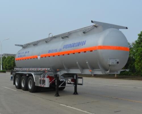 欧曼牌11米32.2吨3轴杂项危险物品罐式运输半挂车(HFV9400GZW)
