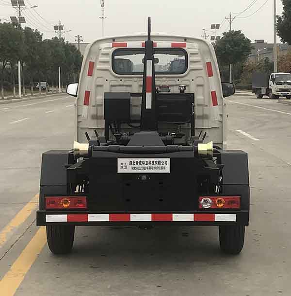 帝王環(huán)衛(wèi)牌HDW5035ZXXB6車廂可卸式垃圾車公告圖片