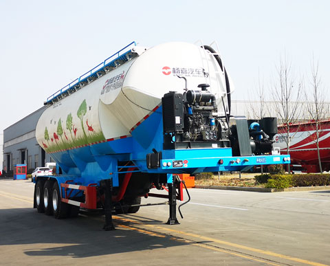 杨嘉牌11.2米30.4吨3轴低密度粉粒物料运输半挂车(LHL9401GFL1)