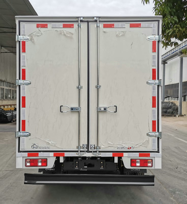 長(zhǎng)安牌SC5040XXYUFD62廂式運(yùn)輸車公告圖片