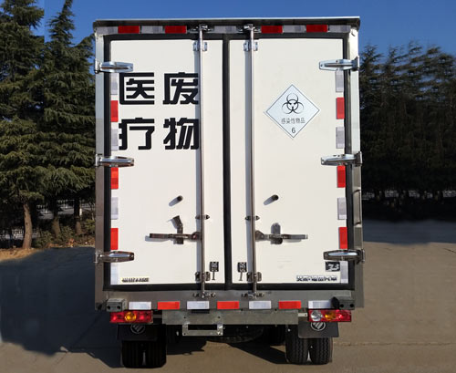 福田牌BJ5032XYY5JV5-01醫(yī)療廢物轉(zhuǎn)運(yùn)車公告圖片