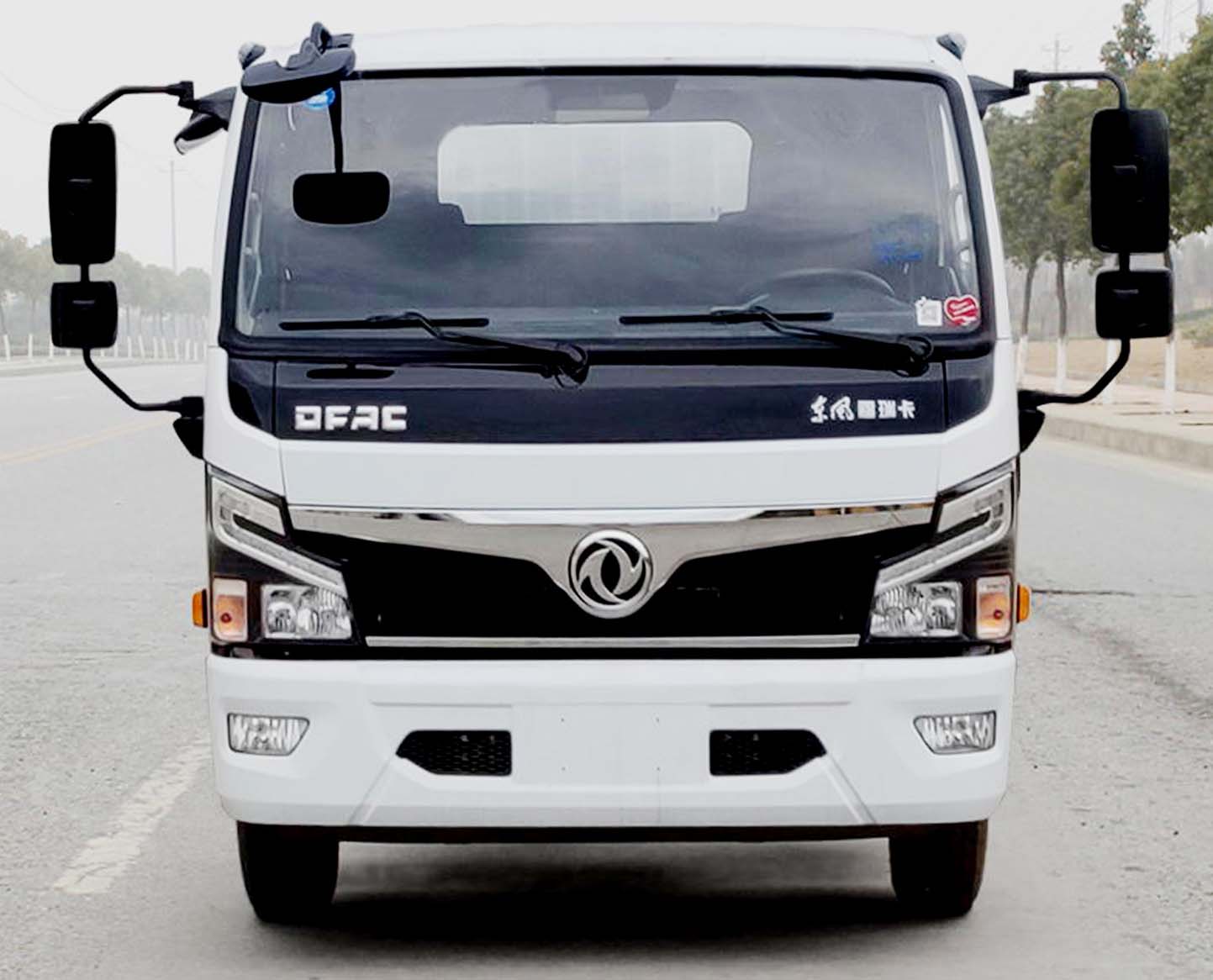 华通牌HCQ5040ZXX6EQ车厢可卸式垃圾车公告图片