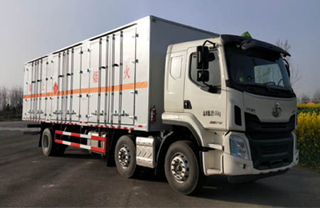 大力牌DLQ5260XRQLZ6易燃?xì)怏w廂式運(yùn)輸車公告圖片
