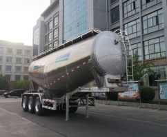 下灰半挂车