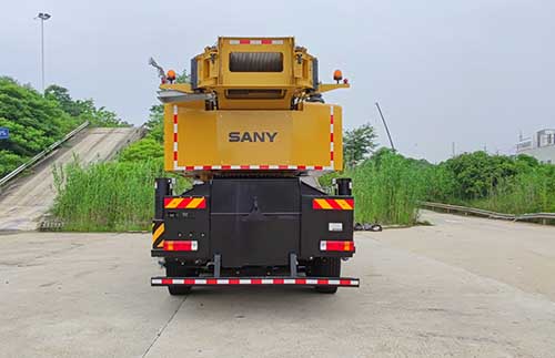 三一牌SYM5554JQZ(STC1100T2)汽车起重机公告图片