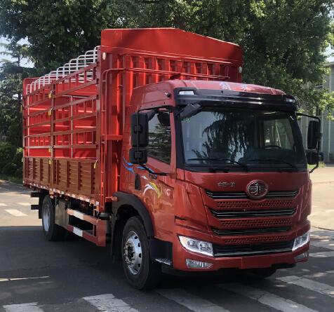 解放牌CA5181CCYPK2L1E6A80倉柵式運(yùn)輸車公告圖片