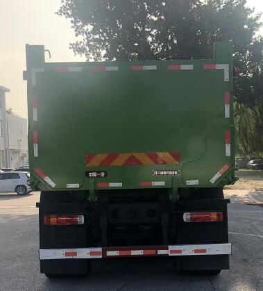 解放牌CA5311ZLJP1K15L1T4E6A80自卸式垃圾車(chē)公告圖片