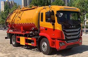 清洗吸污车