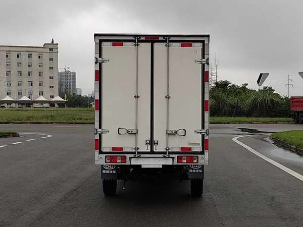 南駿牌NJA5021XXYSDA32A廂式運(yùn)輸車公告圖片