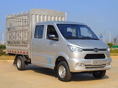 凱馬牌KMC5023CCYSA340S6倉柵式運(yùn)輸車公告圖片