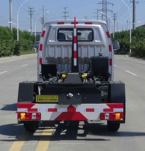 华通牌HCQ5035ZXXDX6车厢可卸式垃圾车公告图片