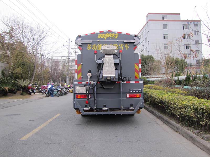 浙专牌LMZ5251TCX除雪车公告图片