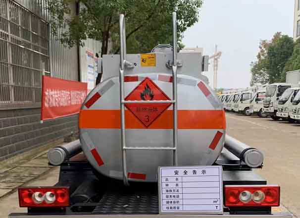 楚飞牌CLQ5040GJY6BJ加油车公告图片