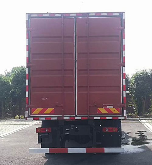 大運(yùn)牌DYQ5250XXYD6CB廂式運(yùn)輸車公告圖片