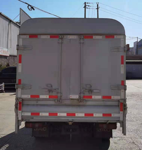 江淮牌HFC5036CCYPV3E3B4S倉柵式運(yùn)輸車公告圖片